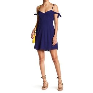 ASTR The Label Navy Shoulder Tie V-Neck Dress (L)